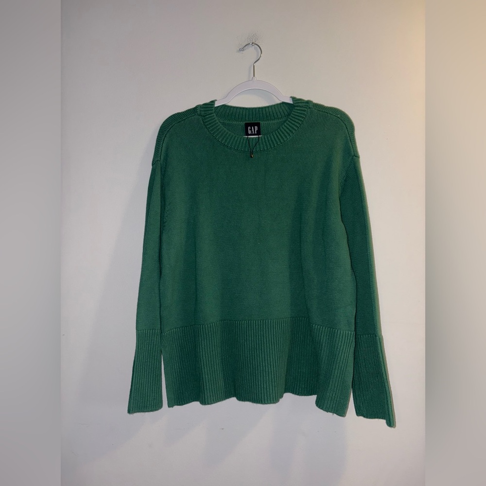 Gap | Green Sweater (NWT)